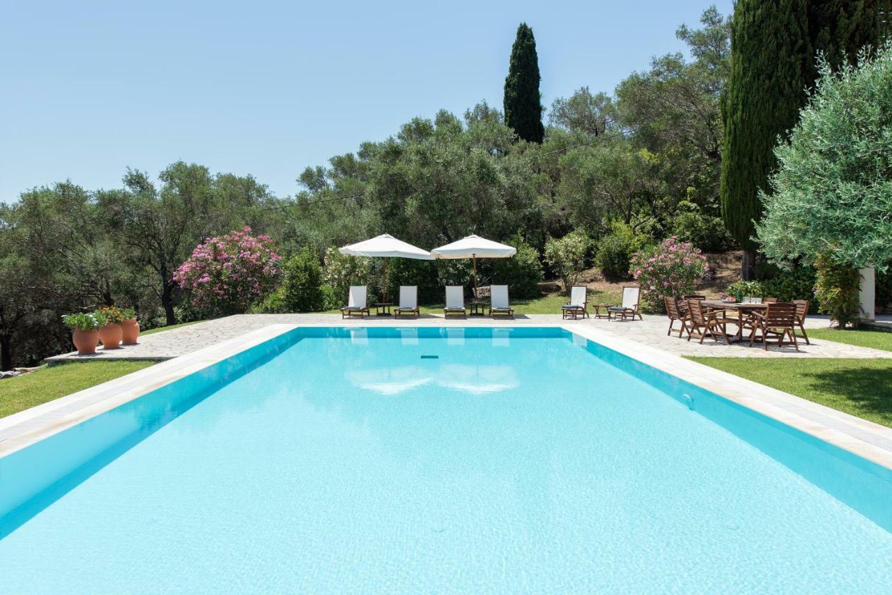 Villa Aquila Perama  Exterior foto