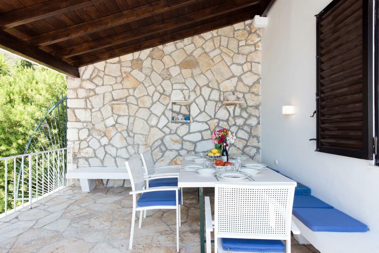Villa Aquila Perama  Exterior foto